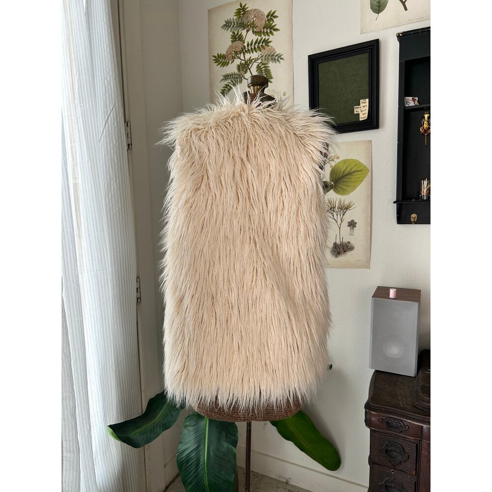 Gianni Bini Cream Shaggy Faux Fur Vest Small Boho Festival Glam Open Front - Picture 2 of 4